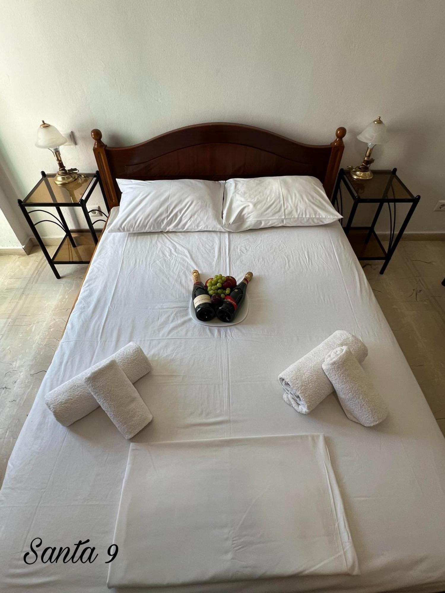 Santa Magia Hotel Kamari  Room photo